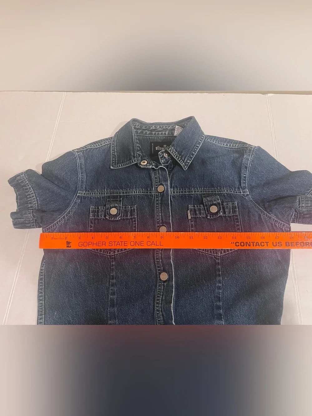Levi's Silver Tab Women’s Blue Short-Sleeve Denim Collar Cropped Jean Top M